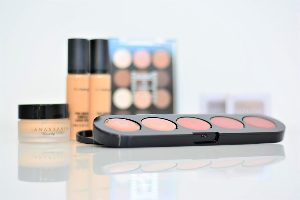 the beautiful world makeup